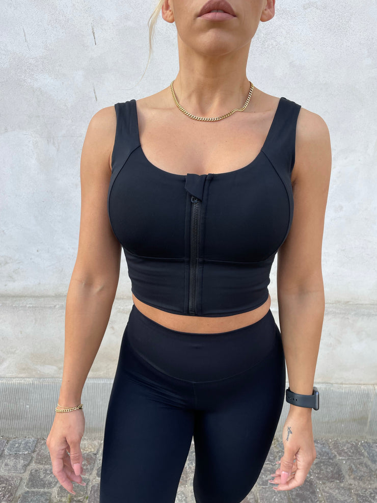 LEGACY FITNESS TOP